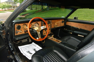 Illustration for article titled Drive Like the King in a $15,000 1975 Stutz Blackhawk!